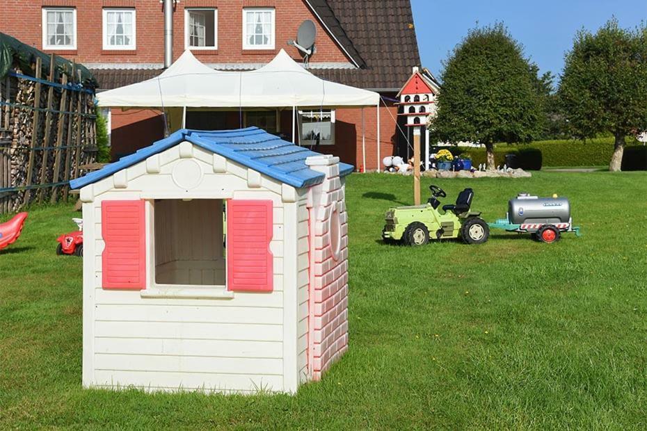 Ferienhof Zur Alten Linde Holtgast Eksteriør billede